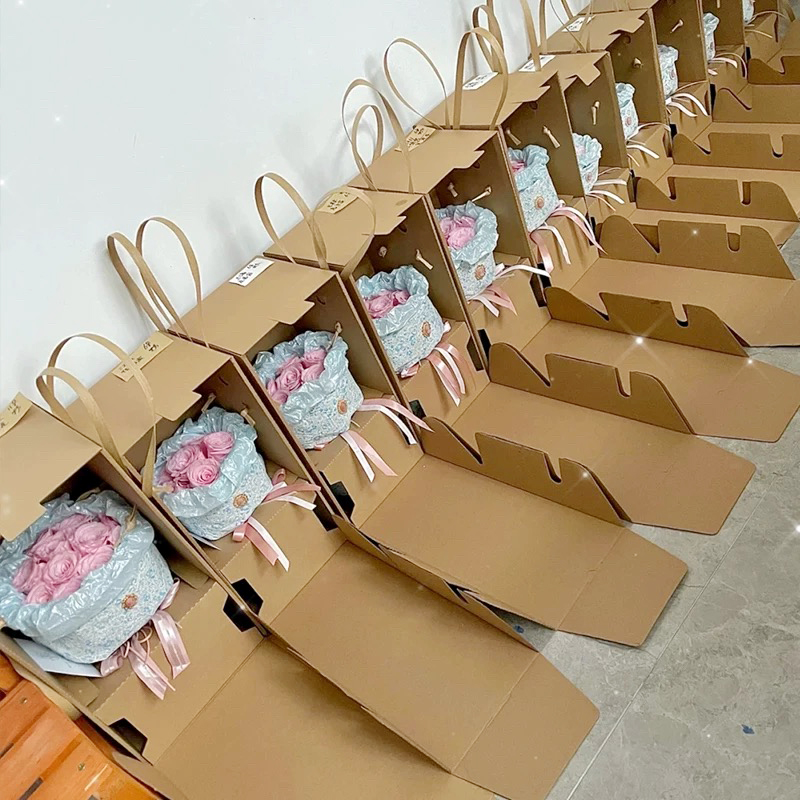 Kotak Hadiah Bunga Beralun Coklat Seragam